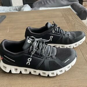 On Brand Cloud 5 Women’s sneakers